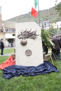 Inagurazione monumento San Giovanni Incarico 2012